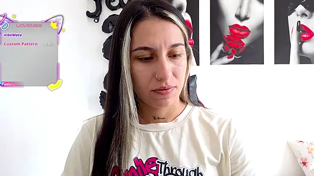 Snapshot of tammyandrade_ chatting on September 11, 2:28 pm tammyandrade  online show from September 11, 2:28 pm