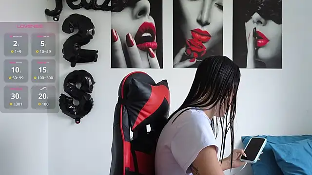 Snapshot of tammyandrade_ chatting on October 9, 2:26 pm tammyandrade  online show from October 9, 2:26 pm