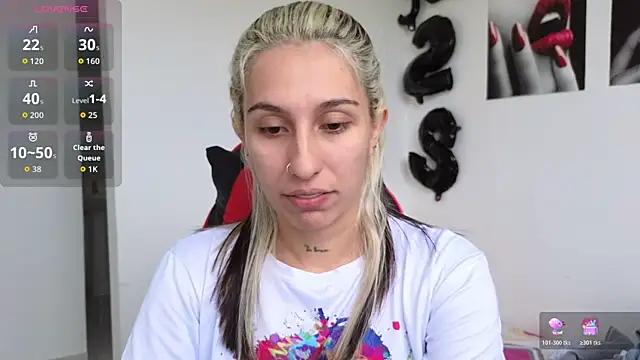 Snapshot of tammyandrade_ chatting on October 27, 7:29 pm tammyandrade  online show from October 27, 7:29 pm