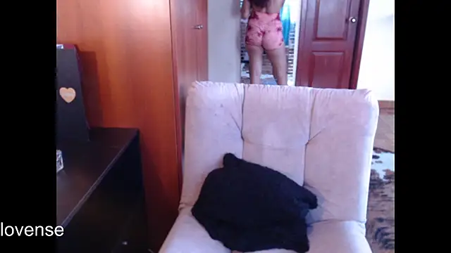 Snapshot of hanna_beili chatting on May 9, 6:02 pm hanna beili online show from May 9, 6:02 pm