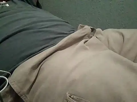 Snapshot of mfreitas005 chatting on December 19, 1:18 am mfreitas005 online show from December 19, 1:18 am