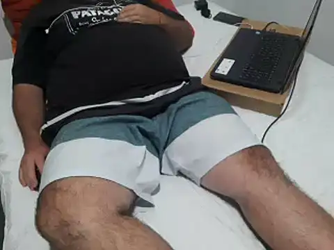 Snapshot of mfreitas005 chatting on January 15, 11:30 pm mfreitas005 online show from January 15, 11:30 pm