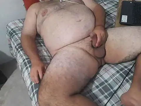 Snapshot of mfreitas005 chatting on February 20, 3:56 am mfreitas005 online show from February 20, 3:56 am