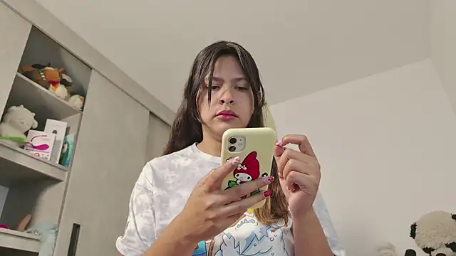 Snapshot of miss_valery2 chatting on May 8, 12:38 am miss valery2 online show from May 8, 12:38 am