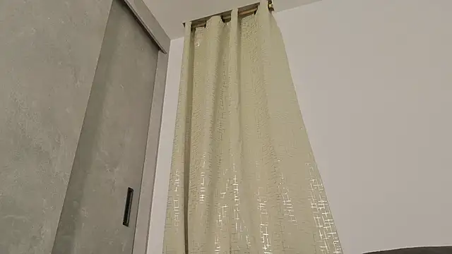 Snapshot of miss_valery2 chatting on May 29, 6:00 am miss valery2 online show from May 29, 6:00 am