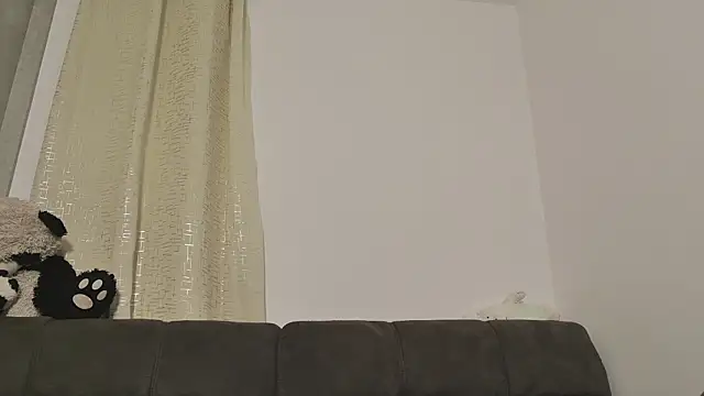 Snapshot of miss_valery2 chatting on June 21, 4:15 am miss valery2 online show from June 21, 4:15 am