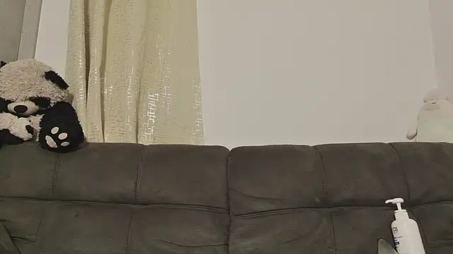 Snapshot of miss_valery2 chatting on June 25, 2:22 am miss valery2 online show from June 25, 2:22 am