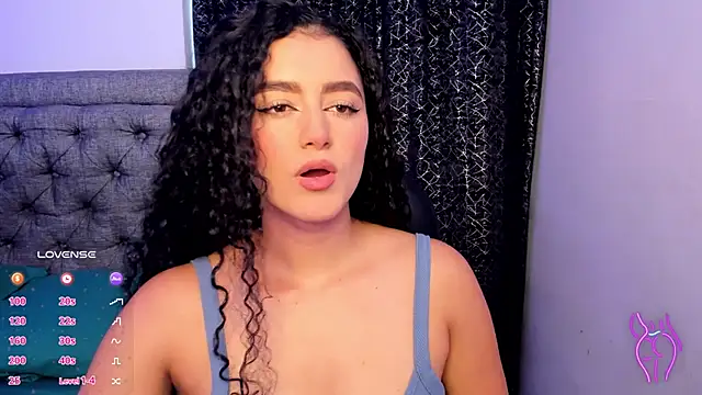 Snapshot of Adhara-zanne chatting on November 30, 12:53 pm Adhara-zanne online show from November 30, 12:53 pm