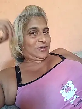 Goodgirlsue 77 online show from April 2, 6:44 am