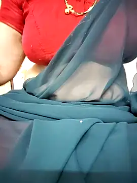 Snapshot of sunitha-3 chatting on March 16, 9:27 am sunitha-3 online show from March 16, 9:27 am