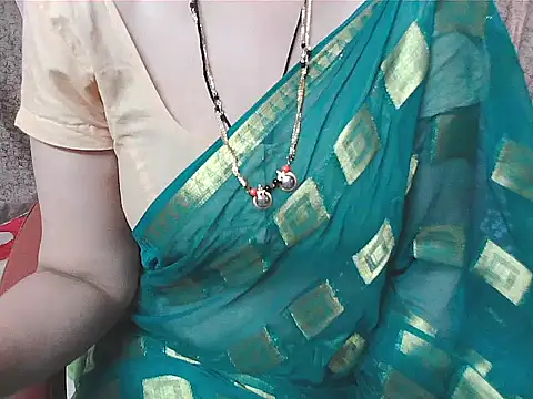 Snapshot of sunitha-3 chatting on October 13, 6:57 am sunitha-3 online show from October 13, 6:57 am