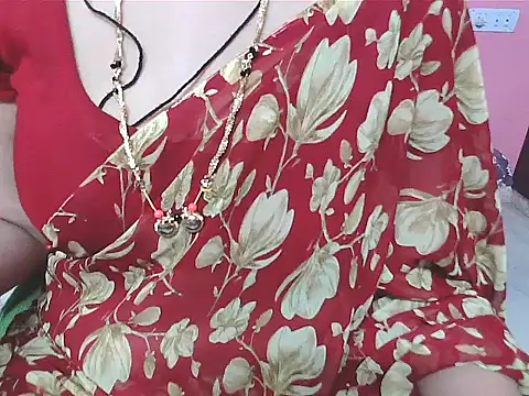 Snapshot of sunitha-3 chatting on October 21, 8:04 am sunitha-3 online show from October 21, 8:04 am