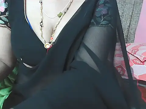 Snapshot of sunitha-3 chatting on November 1, 6:43 pm sunitha-3 online show from November 1, 6:43 pm