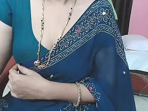 Snapshot of sunitha-3 chatting on November 26, 1:56 pm sunitha-3 online show from November 26, 1:56 pm