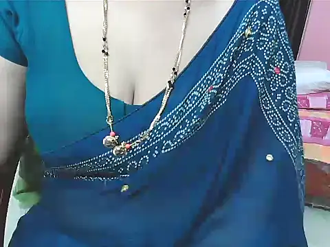 Snapshot of sunitha-3 chatting on December 3, 7:27 am sunitha-3 online show from December 3, 7:27 am