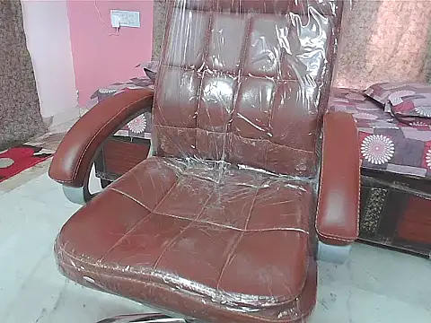 Snapshot of sunitha-3 chatting on December 5, 5:27 am sunitha-3 online show from December 5, 5:27 am