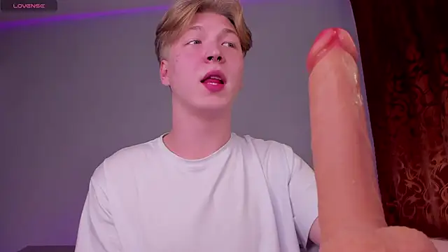 TheMikeSever online show from October 25, 12:45 pm