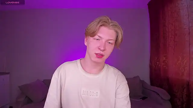 TheMikeSever online show from April 22, 10:50 am