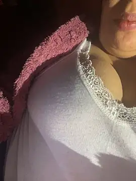 Snapshot of Samarr_9and chatting on March 14, 1:37 am Samarr 9and online show from March 14, 1:37 am