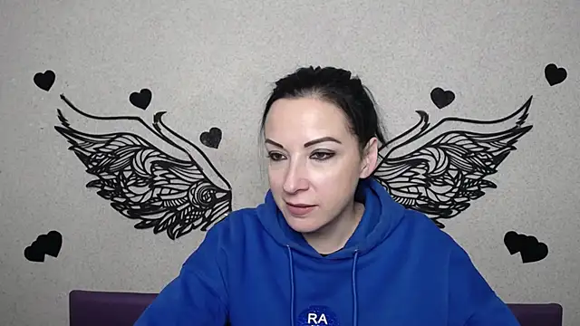 Snapshot of ElizabethSho chatting on February 7, 6:11 pm ElizabethSho online show from February 7, 6:11 pm