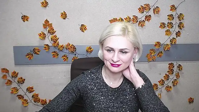 Snapshot of OliviaHorst chatting on December 12, 12:33 pm OliviaHorst online show from December 12, 12:33 pm