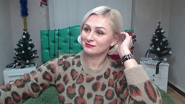 Snapshot of OliviaHorst chatting on December 18, 5:31 pm OliviaHorst online show from December 18, 5:31 pm