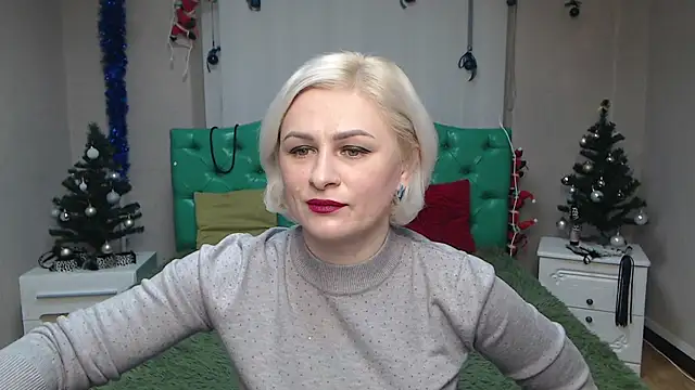 Snapshot of OliviaHorst chatting on January 3, 6:22 am OliviaHorst online show from January 3, 6:22 am