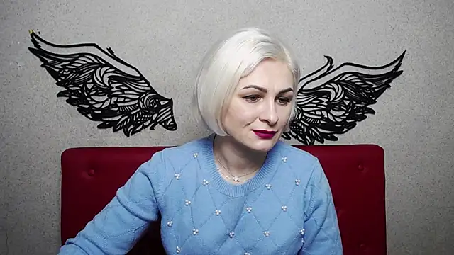 Snapshot of OliviaHorst chatting on February 8, 6:12 am OliviaHorst online show from February 8, 6:12 am