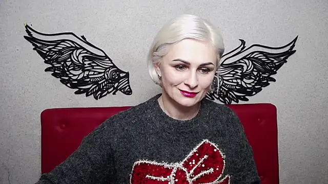 Snapshot of OliviaHorst chatting on February 9, 1:56 pm OliviaHorst online show from February 9, 1:56 pm