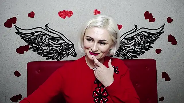 Snapshot of OliviaHorst chatting on February 13, 9:20 am OliviaHorst online show from February 13, 9:20 am