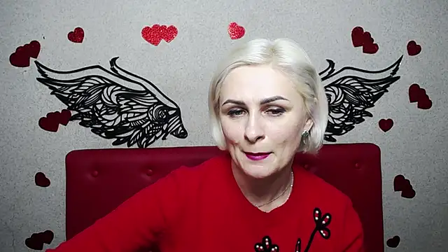 Snapshot of OliviaHorst chatting on February 13, 3:24 pm OliviaHorst online show from February 13, 3:24 pm