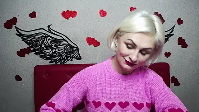 Snapshot of OliviaHorst chatting on February 19, 9:28 am OliviaHorst online show from February 19, 9:28 am