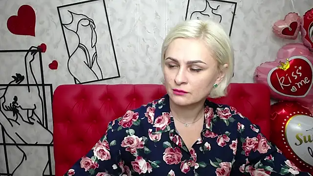 Snapshot of OliviaHorst chatting on March 6, 3:24 pm OliviaHorst online show from March 6, 3:24 pm