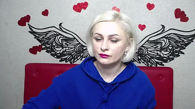 Snapshot of OliviaHorst chatting on March 8, 6:21 am OliviaHorst online show from March 8, 6:21 am