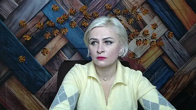 Snapshot of OliviaHorst chatting on December 3, 6:21 am OliviaHorst online show from December 3, 6:21 am