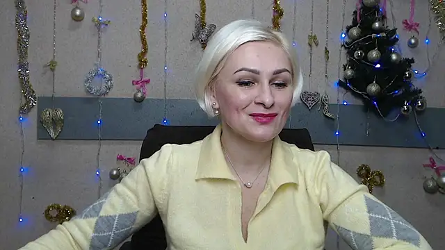 Snapshot of OliviaHorst chatting on December 13, 7:53 pm OliviaHorst online show from December 13, 7:53 pm