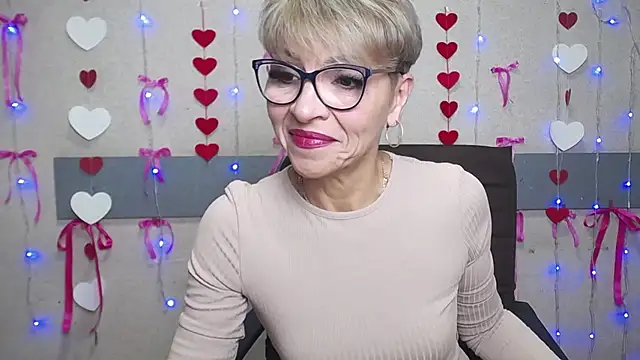 Snapshot of EllaBonito chatting on January 26, 6:38 am EllaBonito online show from January 26, 6:38 am