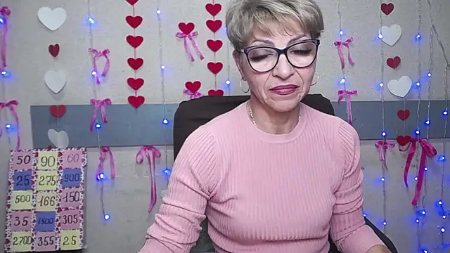 Snapshot of EllaBonito chatting on February 24, 12:48 pm EllaBonito online show from February 24, 12:48 pm