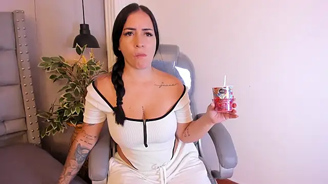 Sofia  rivera online show from April 11, 12:20 pm