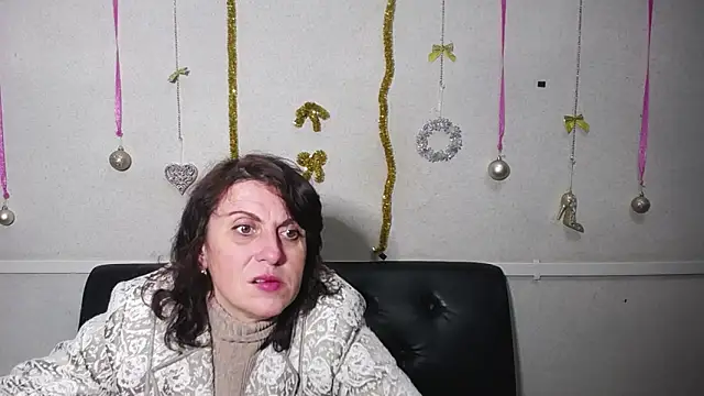 LuciaMii online show from January 15, 5:58 pm