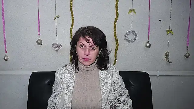 LuciaMii online show from January 16, 6:16 pm