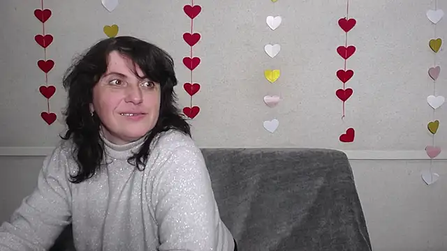 LuciaMii online show from February 26, 12:05 am