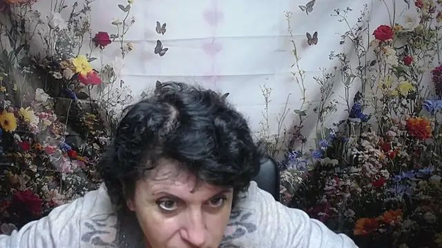 LuciaMii online show from September 12, 5:07 am