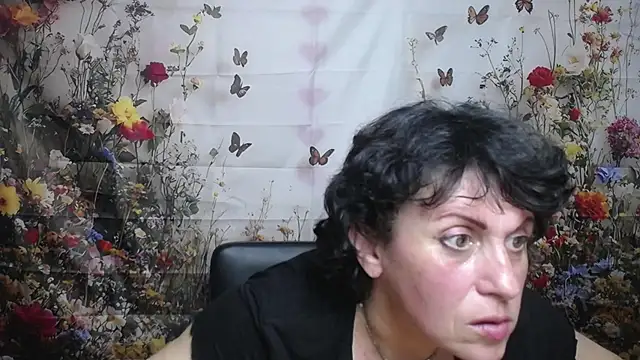 LuciaMii online show from September 25, 5:16 pm