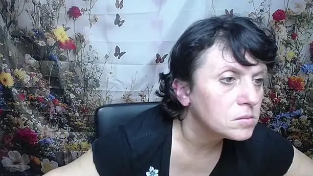 LuciaMii online show from September 30, 5:07 pm