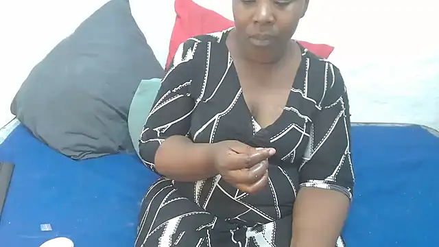 Thickchocolatex2 online show from December 3, 4:38 pm