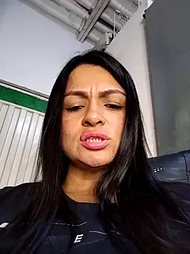 Linda Lars online show from September 9, 2:00 am