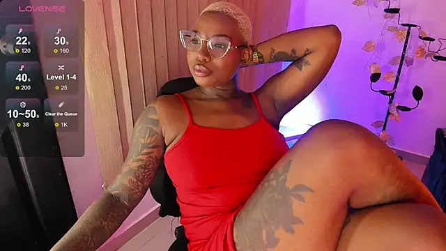 Snapshot of KenyaMystic chatting on February 4, 10:55 pm KenyaMystic online show from February 4, 10:55 pm