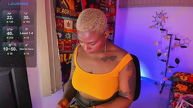 Snapshot of KenyaMystic chatting on February 11, 11:44 pm KenyaMystic online show from February 11, 11:44 pm