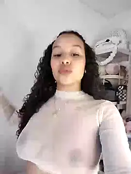 Snapshot of MarieLeon chatting on March 5, 7:27 pm MarieLeon online show from March 5, 7:27 pm